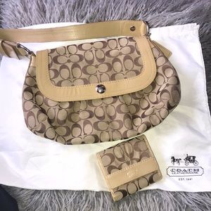 COACH PURSE LIKE NEW